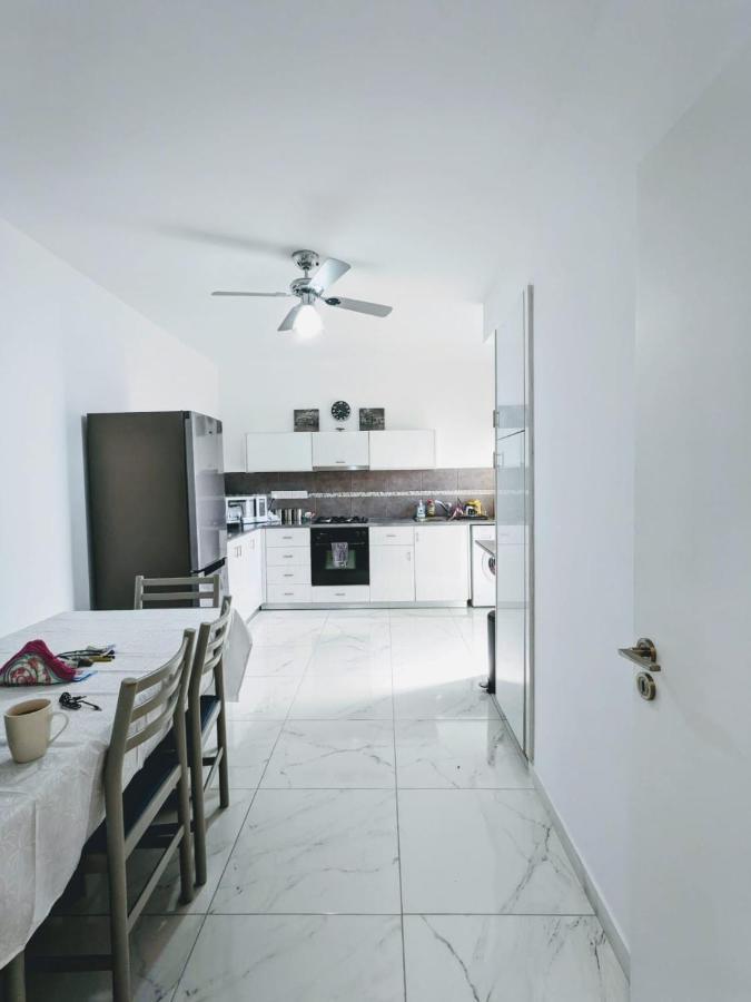 Diana Apartment Лімасол Екстер'єр фото